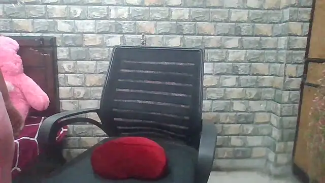 Sexy iknoor online show from September 2025 04:05:02 AM