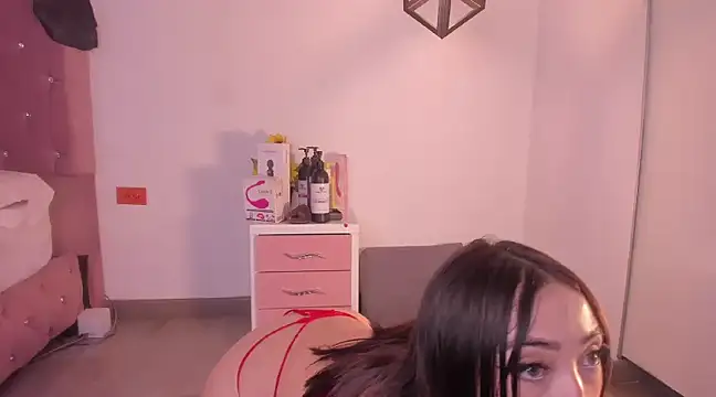 isa red hair online show from January 2025 11:38:01 PM