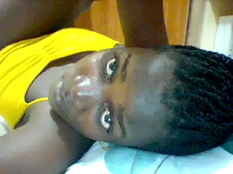 Snapshot of Alessandrajenna chatting on February 2025 08:03:01 PM Alessandrajenna online show from February 2025 08:03:01 PM