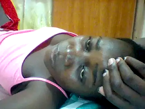 Snapshot of Alessandrajenna chatting on February 2025 06:56:02 PM Alessandrajenna online show from February 2025 06:56:02 PM