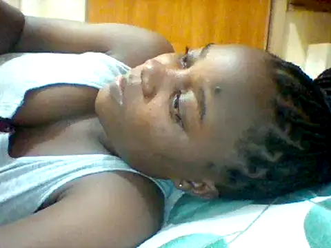 Snapshot of Alessandrajenna chatting on February 2025 12:34:02 PM Alessandrajenna online show from February 2025 12:34:02 PM