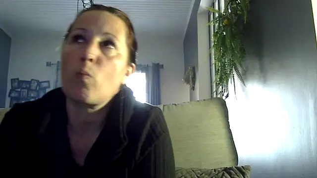 feline27 online show from April 2026 09:15:01 AM