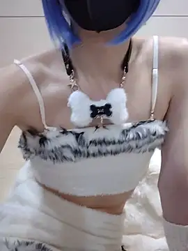 Snapshot of fur_love0 chatting on May 2026 07:43:01 PM fur love0 online show from May 2026 07:43:01 PM