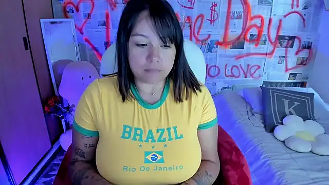 bigbooty-30 online show from February 2025 11:55:01 AM