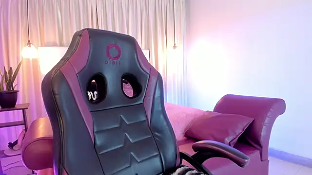 BonnieBad01 online show from March 2025 05:34:02 PM