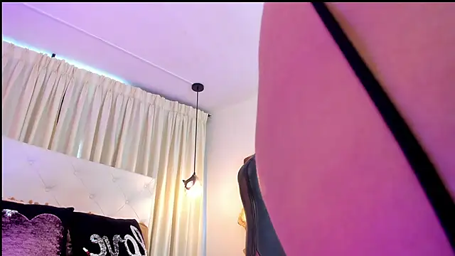 BonnieBad01 online show from November 2025 03:38:02 PM