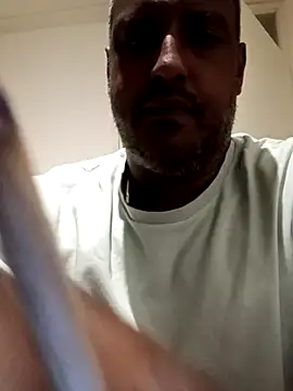 bink1982 online show from February 2026 09:00:02 PM