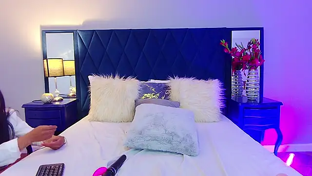 Margaret Saunders online show from January 2025 10:37:01 PM