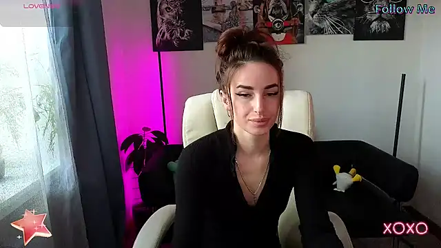 xx adrihanna xx online show from March 2025 01:40:01 PM