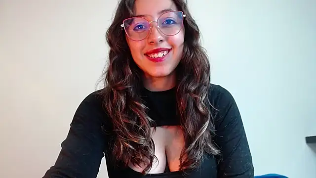 Snapshot of kute_Aliz chatting on March 2025 12:32:01 AM kute Aliz online show from March 2025 12:32:01 AM