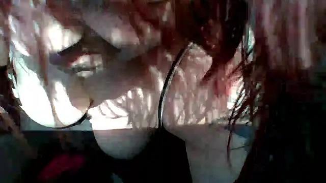 spundarella420 online show from December 2024 08:16:01 PM