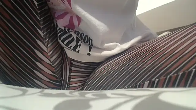 Web Lady online show from October 2025 03:54:01 PM