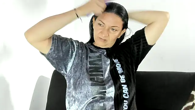 Angelblue  online show from October 2025 02:47:02 PM