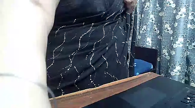 Snapshot of Sexy_raman_ chatting on January 2025 05:21:02 AM Sexy raman online show from January 2025 05:21:02 AM