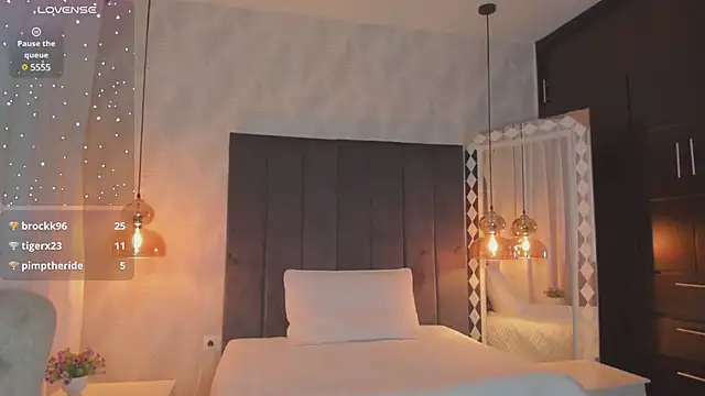 kataliina   online show from January 2025 03:02:02 PM