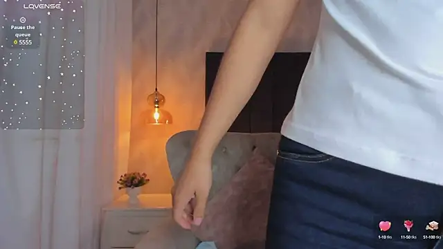 kataliina   online show from January 2025 12:01:02 PM