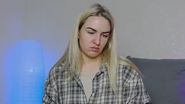 SofiJames online show from January 2025 06:14:01 AM