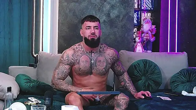 masterkingofmusclee online show from December 2024 12:27:01 PM