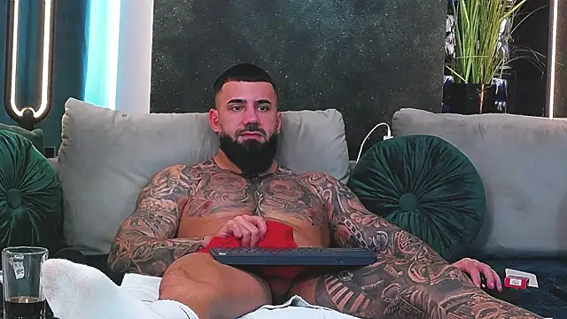 masterkingofmusclee online show from January 2025 12:45:02 PM