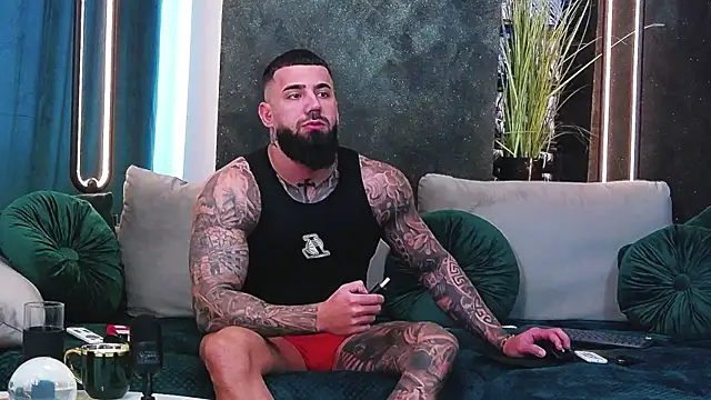 masterkingofmusclee online show from January 2025 12:32:02 PM