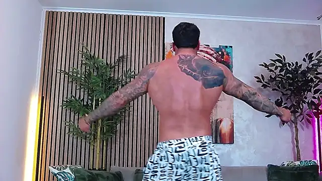 masterkingofmusclee online show from May 2026 08:14:02 PM