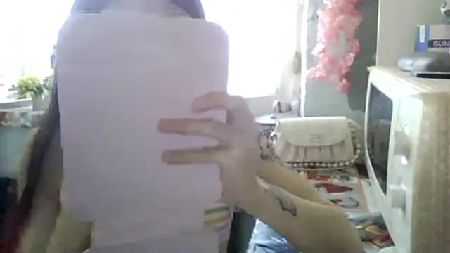 CarlyJoy online show from June 2026 12:47:02 PM