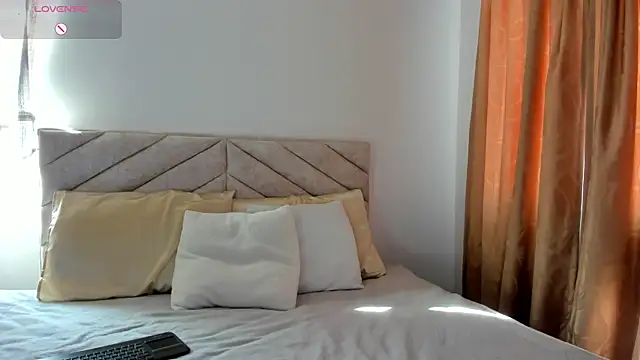 im amber online show from December 2024 01:11:02 PM