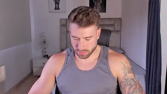 paul rogerr online show from September 2025 10:21:02 PM