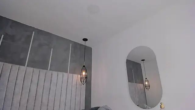 chloe d online show from February 2025 12:16:01 PM