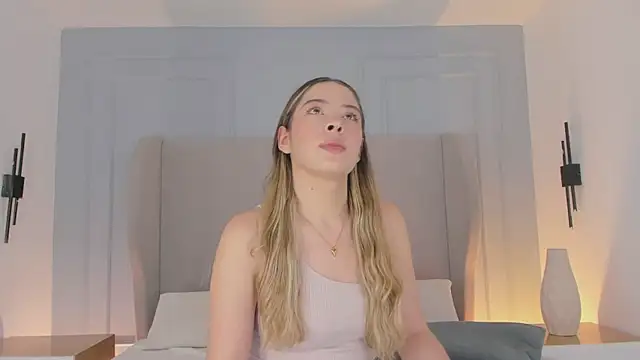 chloe d online show from April 2026 12:38:02 PM