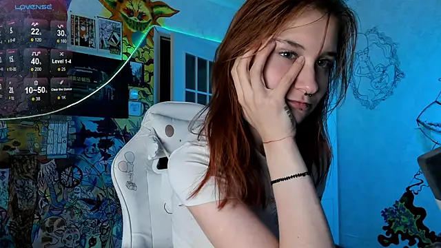 Sunny Mouse  online show from December 2024 08:32:01 PM