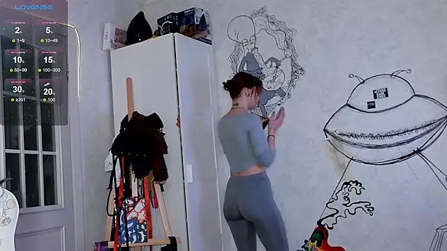 Sunny Mouse  online show from January 2025 06:19:01 PM