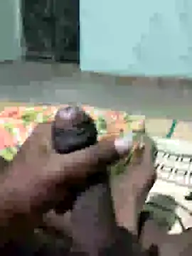 Snapshot of SILENT_FUCKER_01 chatting on January 2025 06:17:02 PM SILENT FUCKER 01 online show from January 2025 06:17:02 PM