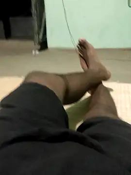 Snapshot of SILENT_FUCKER_01 chatting on October 2025 01:08:01 PM SILENT FUCKER 01 online show from October 2025 01:08:01 PM