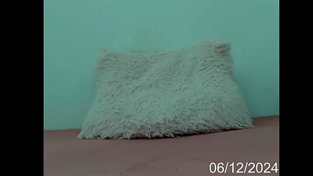 lady hana28 online show from December 2024 06:39:01 PM