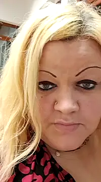 ducicsajsziii online show from December 2024 07:54:02 PM