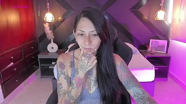 dark gotica online show from September 2025 07:08:01 PM