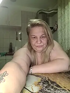 AriannaMilf online show from April 2026 08:06:02 PM