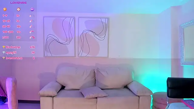 Snapshot of AlessiaCorleone_ chatting on January 2025 02:47:02 AM AlessiaCorleone online show from January 2025 02:47:02 AM