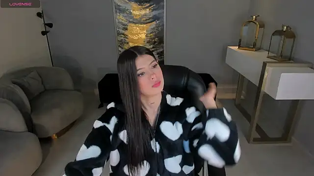 Snapshot of AlessiaCorleone_ chatting on February 2025 11:11:02 PM AlessiaCorleone online show from February 2025 11:11:02 PM