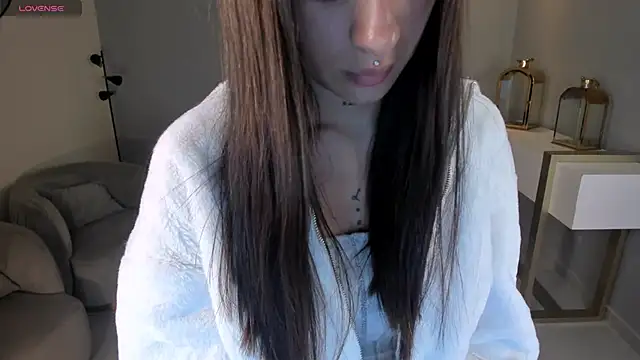 Snapshot of AlessiaCorleone_ chatting on February 2025 11:37:02 PM AlessiaCorleone online show from February 2025 11:37:02 PM