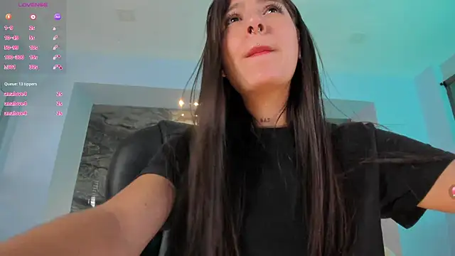 Snapshot of AlessiaCorleone_ chatting on March 2025 06:43:01 AM AlessiaCorleone online show from March 2025 06:43:01 AM