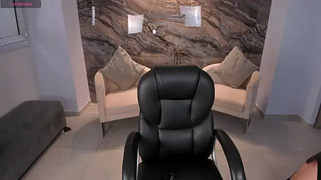 Snapshot of AlessiaCorleone_ chatting on March 2025 09:48:01 PM AlessiaCorleone online show from March 2025 09:48:01 PM