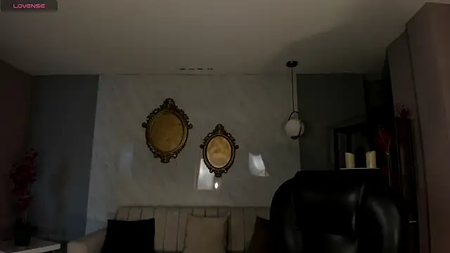 Snapshot of AlessiaCorleone_ chatting on September 2025 05:16:02 PM AlessiaCorleone online show from September 2025 05:16:02 PM