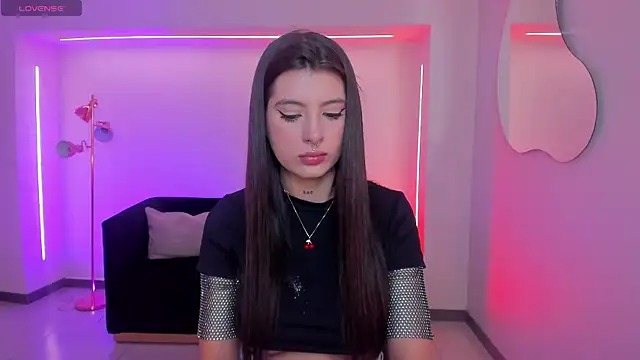 Snapshot of AlessiaCorleone_ chatting on November 2025 07:30:01 PM AlessiaCorleone online show from November 2025 07:30:01 PM