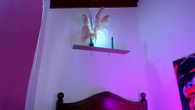 Juan Castano online show from November 2025 03:34:01 PM