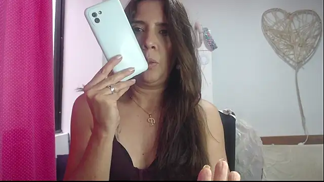 Victoria meester online show from January 2025 07:42:01 PM