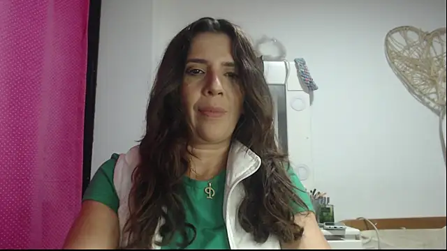 Victoria meester online show from January 2025 11:00:01 PM