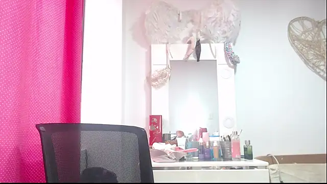 Victoria meester online show from February 2025 03:08:02 PM