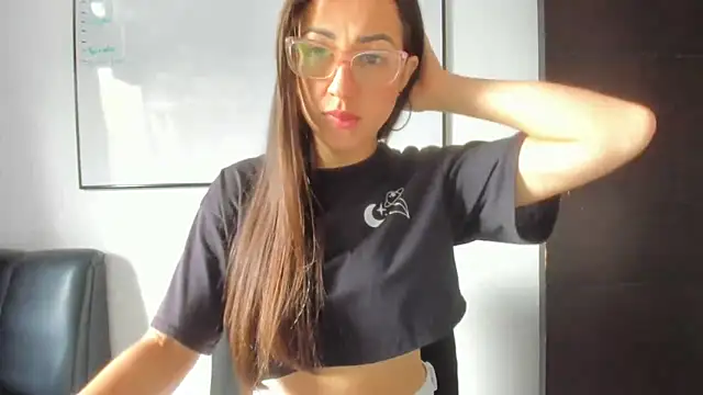 squirttati33 online show from October 2025 01:11:01 PM